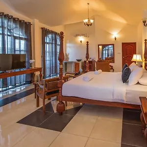 Hotel Ceylon Breeze, Kandy