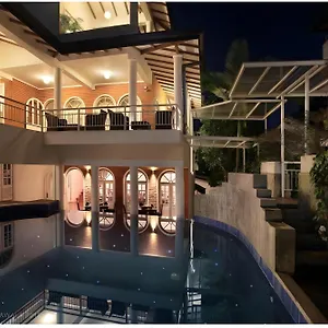 Hotel Kuwera, Kandy